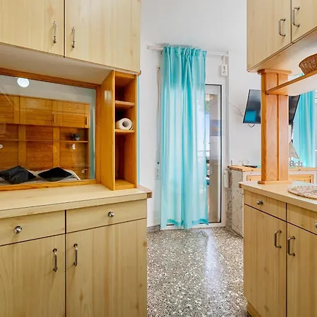 Pineda 1a Linia Mar Appartement *